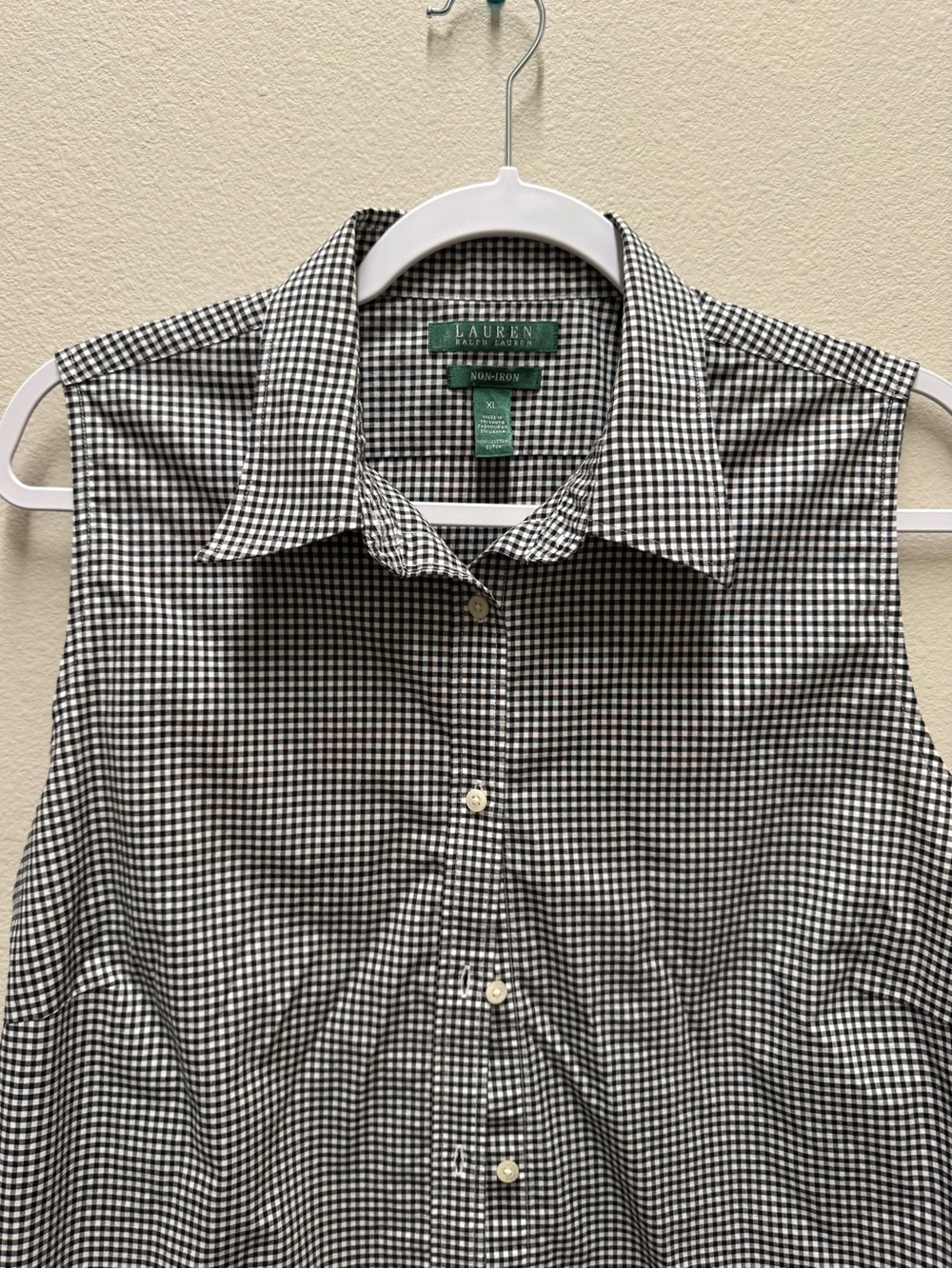 Ralph Lauren Black and White Gingham Sleeveless Button-Up